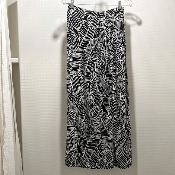 Worthington Women’s Maxi Split Skirt PS - Picture 1 of 4